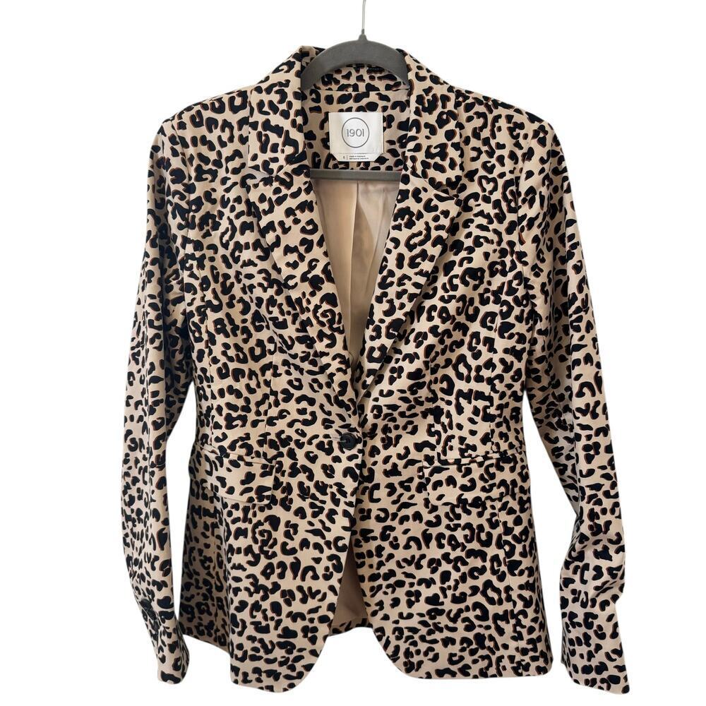 1901 Nordstrom Animal Print Blazer in "Beige Shadow Leopard" Size 6
